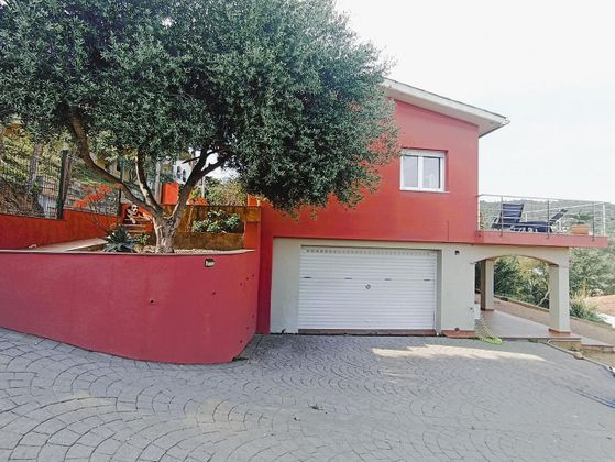 Foto 1 de Casa en venta en Vall-Llobrega de 4 habitaciones con terraza y garaje