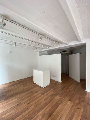 Foto 2 de Alquiler de local en Les Tres Torres de 71 m²