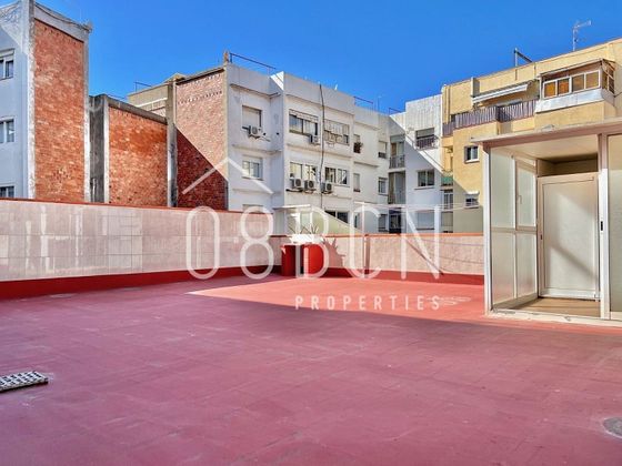 Foto 2 de Piso en venta en Gavarra de 4 habitaciones con terraza y calefacción