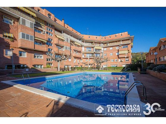 Foto 1 de Dúplex en venta en Vilassar de Mar de 5 habitaciones con piscina y garaje