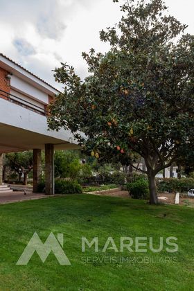 Foto 2 de Venta de chalet en Corbera de Llobregat de 4 habitaciones con terraza y piscina