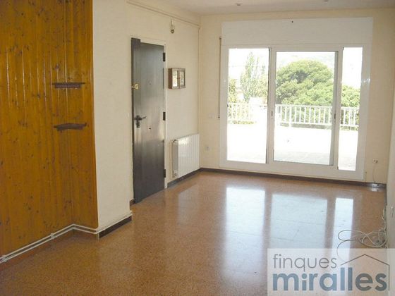 Foto 2 de Àtic en venda a calle Rosari de 2 habitacions amb terrassa i garatge