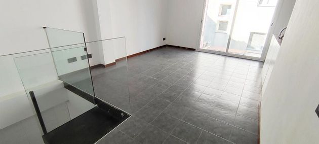 Foto 2 de Dúplex en venta en Esparreguera de 2 habitaciones con garaje y ascensor
