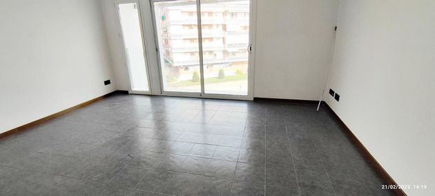 Foto 2 de Piso en venta en Esparreguera de 2 habitaciones con terraza y garaje