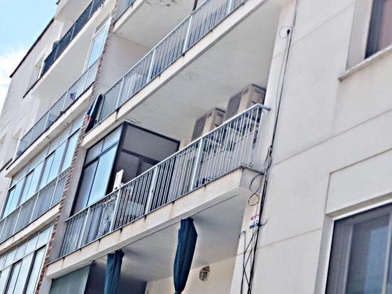 Foto 2 de Pis en venda a Esparreguera de 3 habitacions amb balcó i calefacció