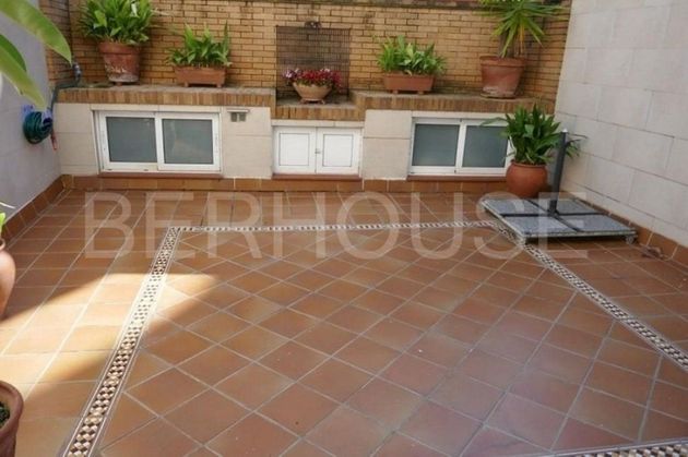 Foto 1 de Casa en venta en Centre - Badalona de 4 habitaciones con terraza y jardín