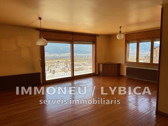 Foto 2 de Pis en venda a Puigcerdà de 4 habitacions amb terrassa i garatge