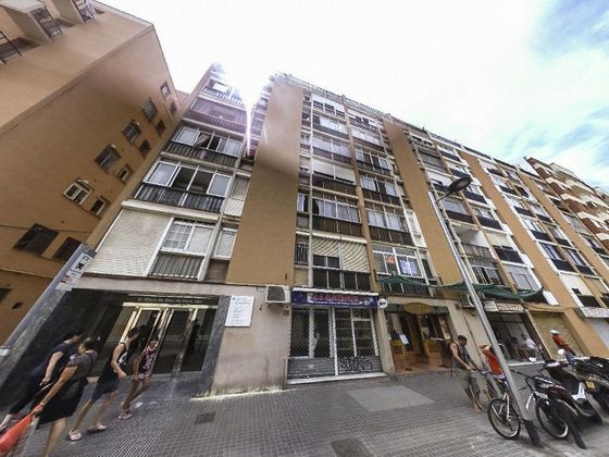 Foto 1 de Pis en venda a calle Mare de Deu del Port de 3 habitacions amb balcó i ascensor