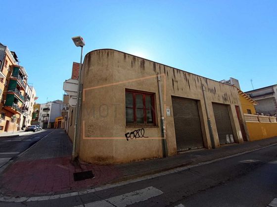 Foto 1 de Alquiler de local en calle Girona de 217 m²