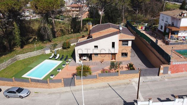 Foto 1 de Xalet en venda a Lliçà de Vall de 3 habitacions amb terrassa i piscina