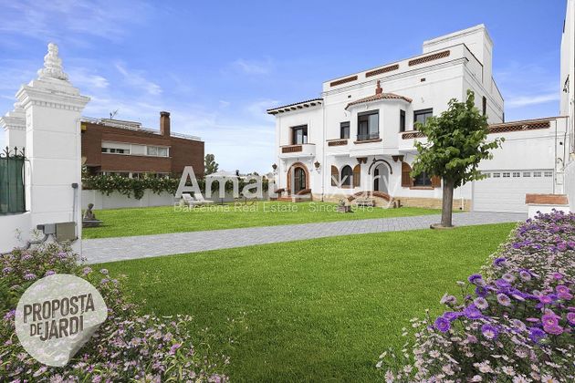 Foto 1 de Venta de casa en Sant Just Desvern de 8 habitaciones con terraza y piscina