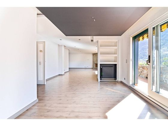 Foto 2 de Dúplex en venda a Escaldes, les de 6 habitacions amb terrassa i garatge
