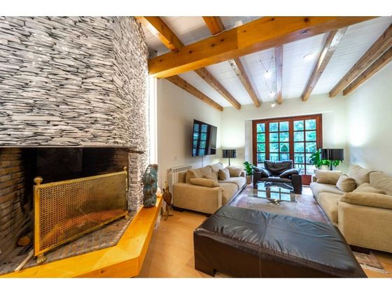 Foto 1 de Casa en venda a Ordino de 4 habitacions amb terrassa i garatge