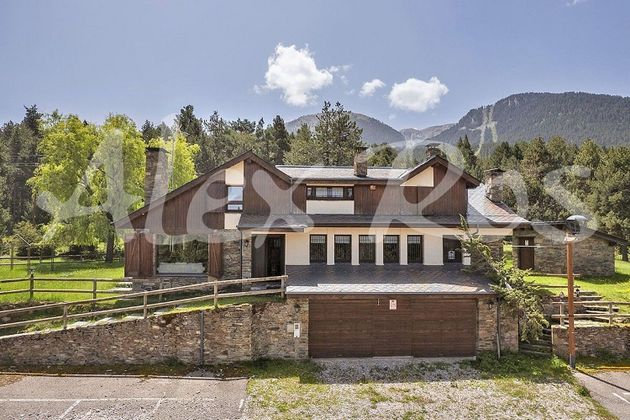 Foto 2 de Casa en venda a Alp de 5 habitacions amb garatge