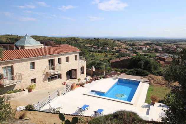 Foto 1 de Xalet en venda a Vilajüiga de 5 habitacions amb terrassa i piscina