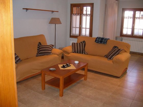 Foto 1 de Piso en alquiler en avenida Catalunya de 2 habitaciones con terraza y muebles