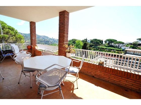 Foto 2 de Casa en venda a Canyelles - Montgoda de 7 habitacions amb terrassa i piscina