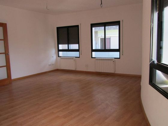 Foto 1 de Piso en venta en calle De Vicenç Bou de 3 habitaciones con terraza y calefacción