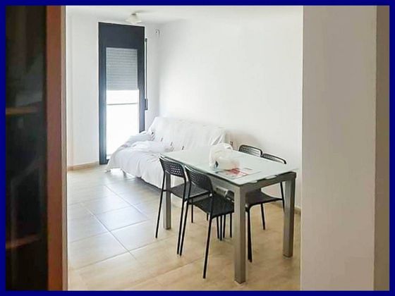 Foto 1 de Venta de piso en calle De Costa de Carbonell de 2 habitaciones con terraza y jardín