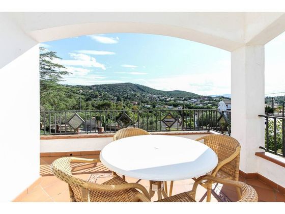 Foto 2 de Casa en venda a calle Lisboa de 4 habitacions amb terrassa i piscina