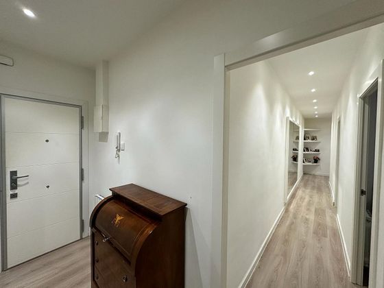Foto 2 de Piso en venta en Sants-Badal de 4 habitaciones con balcón y aire acondicionado