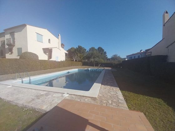 Foto 1 de Casa en venta en Torroella de Montgrí pueblo de 2 habitaciones con piscina y garaje