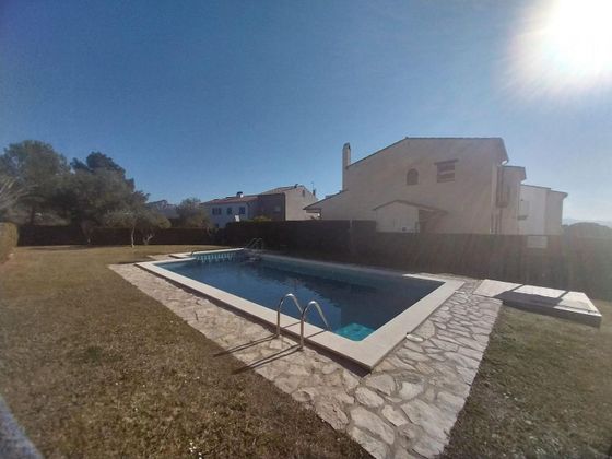 Foto 2 de Casa en venda a Torroella de Montgrí pueblo de 2 habitacions amb piscina i garatge