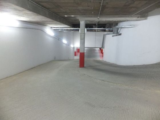Foto 2 de Garatge en venda a calle Flos i Calcat de 13 m²