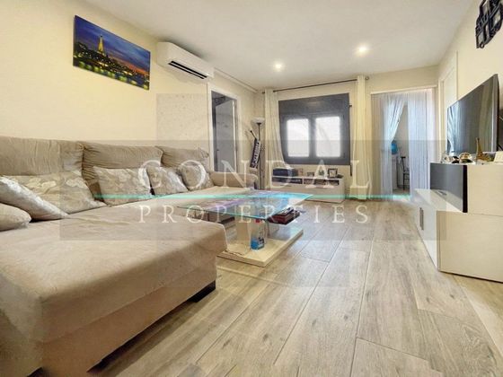 Foto 2 de Pis en venda a Roca del Vallès, la de 3 habitacions amb terrassa i aire acondicionat