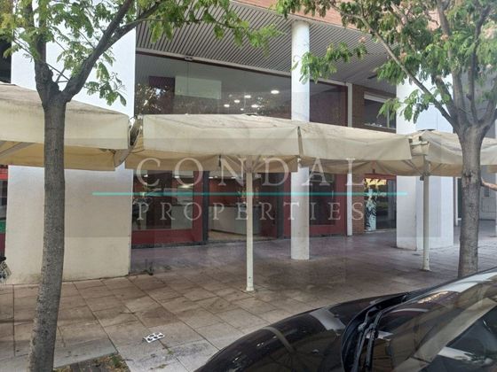 Foto 1 de Local en venda a avenida De Canaletes amb terrassa i aire acondicionat