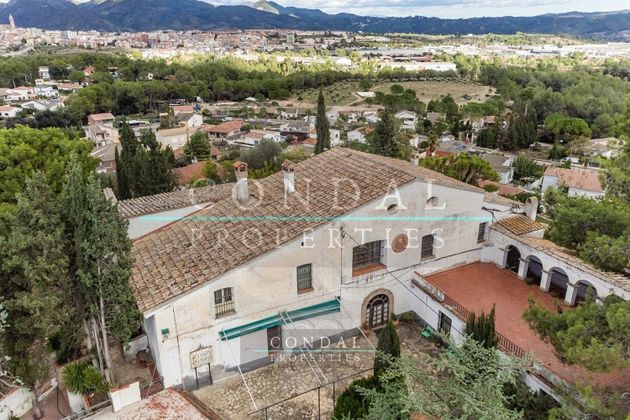 Foto 1 de Casa en venda a Esparreguera de 5 habitacions amb terrassa i garatge