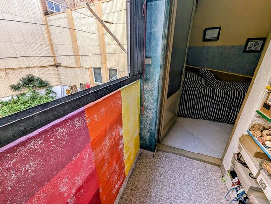 Foto 2 de Pis en venda a El Poble Sec - Parc de Montjuïc de 3 habitacions amb balcó