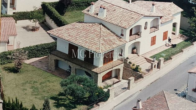 Foto 1 de Xalet en venda a Bisbal d´Empordà, La de 4 habitacions amb terrassa i garatge