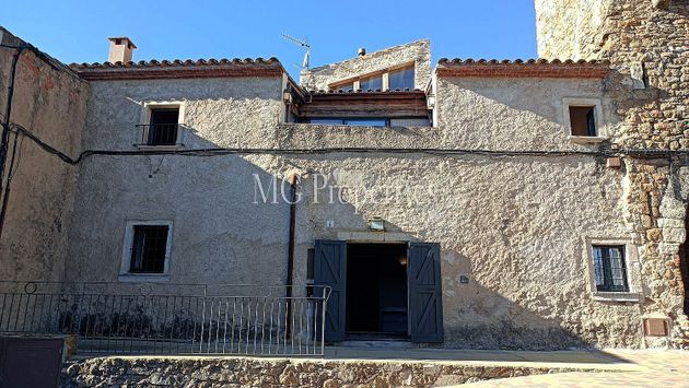 Foto 1 de Casa en venda a Torrent (Girona) de 3 habitacions amb terrassa i calefacció