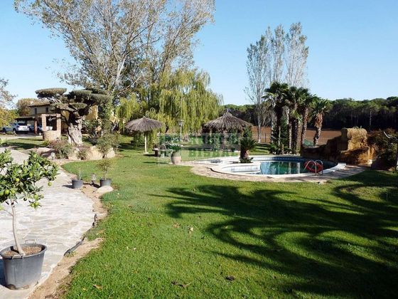 Foto 1 de Casa rural en venda a Sils de 3 habitacions amb piscina i garatge