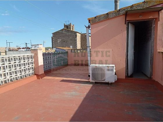 Foto 2 de Casa en venta en Gualta de 8 habitaciones con terraza y garaje
