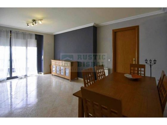 Foto 2 de Pis en venda a Bisbal d´Empordà, La de 3 habitacions amb balcó i aire acondicionat