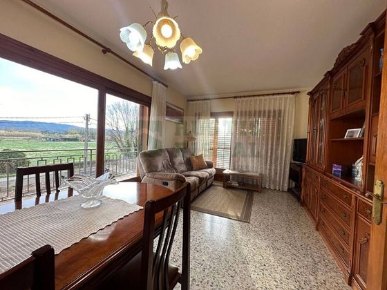 Foto 2 de Casa en venda a Bisbal d´Empordà, La de 4 habitacions amb terrassa i garatge