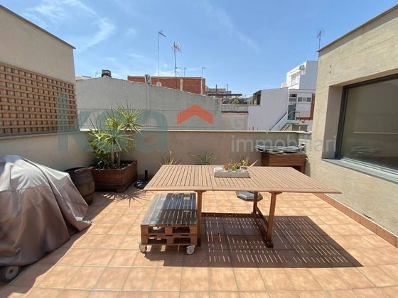 Foto 1 de Casa en venda a Centre - Badalona de 4 habitacions amb terrassa i garatge