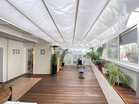 Foto 1 de Pis en venda a La Salut - Lloreda de 4 habitacions amb terrassa i aire acondicionat