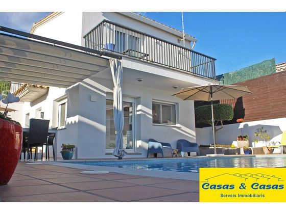 Foto 1 de Venta de casa en Escala, L´ de 4 habitaciones con terraza y piscina