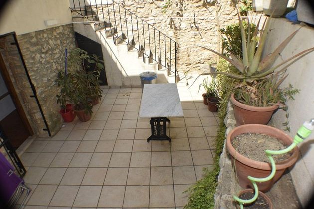 Foto 2 de Casa en venda a Nou de Gaià, La de 4 habitacions amb terrassa i jardí