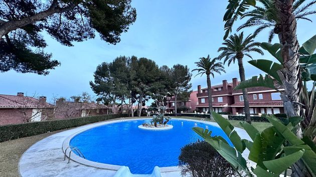 Foto 1 de Casa en venda a La Mora de 5 habitacions amb terrassa i piscina