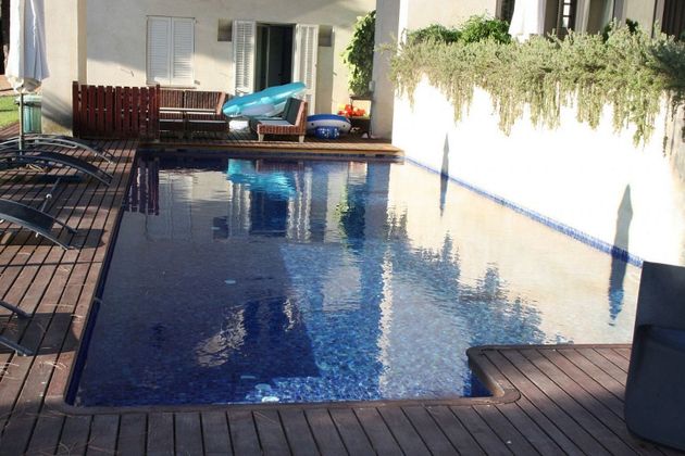 Foto 2 de Chalet en venta en Sant Vicenç de Montalt de 4 habitaciones con piscina y jardín