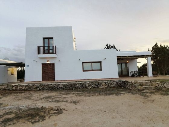 Foto 2 de Xalet en venda a Formentera de 5 habitacions amb terrassa i piscina