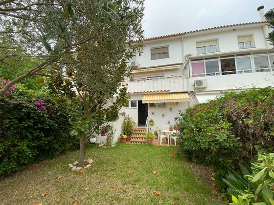 Foto 2 de Casa en venda a Sant Andreu de Llavaneres de 4 habitacions amb piscina i garatge