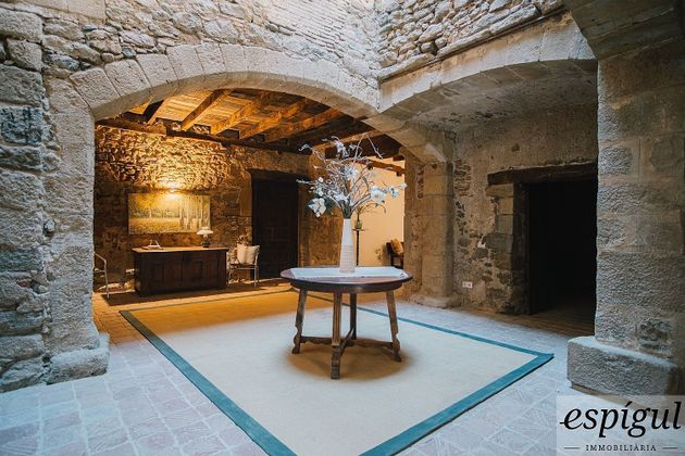 Foto 2 de Casa en venta en Rupià de 8 habitaciones con piscina y garaje
