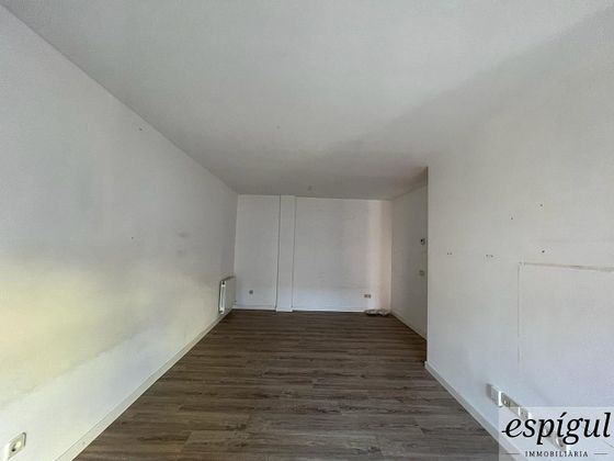 Foto 2 de Pis en lloguer a Bescanó de 3 habitacions amb garatge i balcó