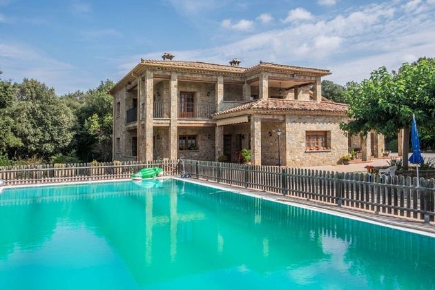 Foto 2 de Xalet en venda a Serinyà de 5 habitacions amb terrassa i piscina
