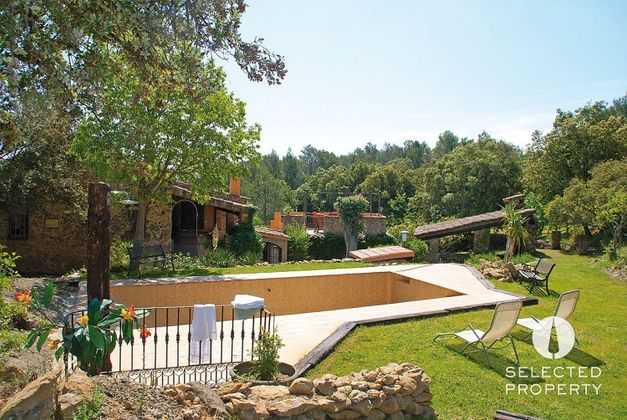 Foto 2 de Xalet en venda a Cistella de 5 habitacions amb terrassa i piscina